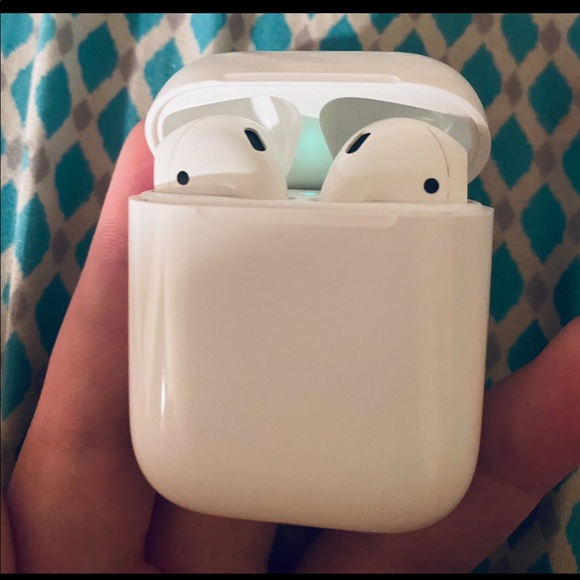 Apple AirPods 2 Gen